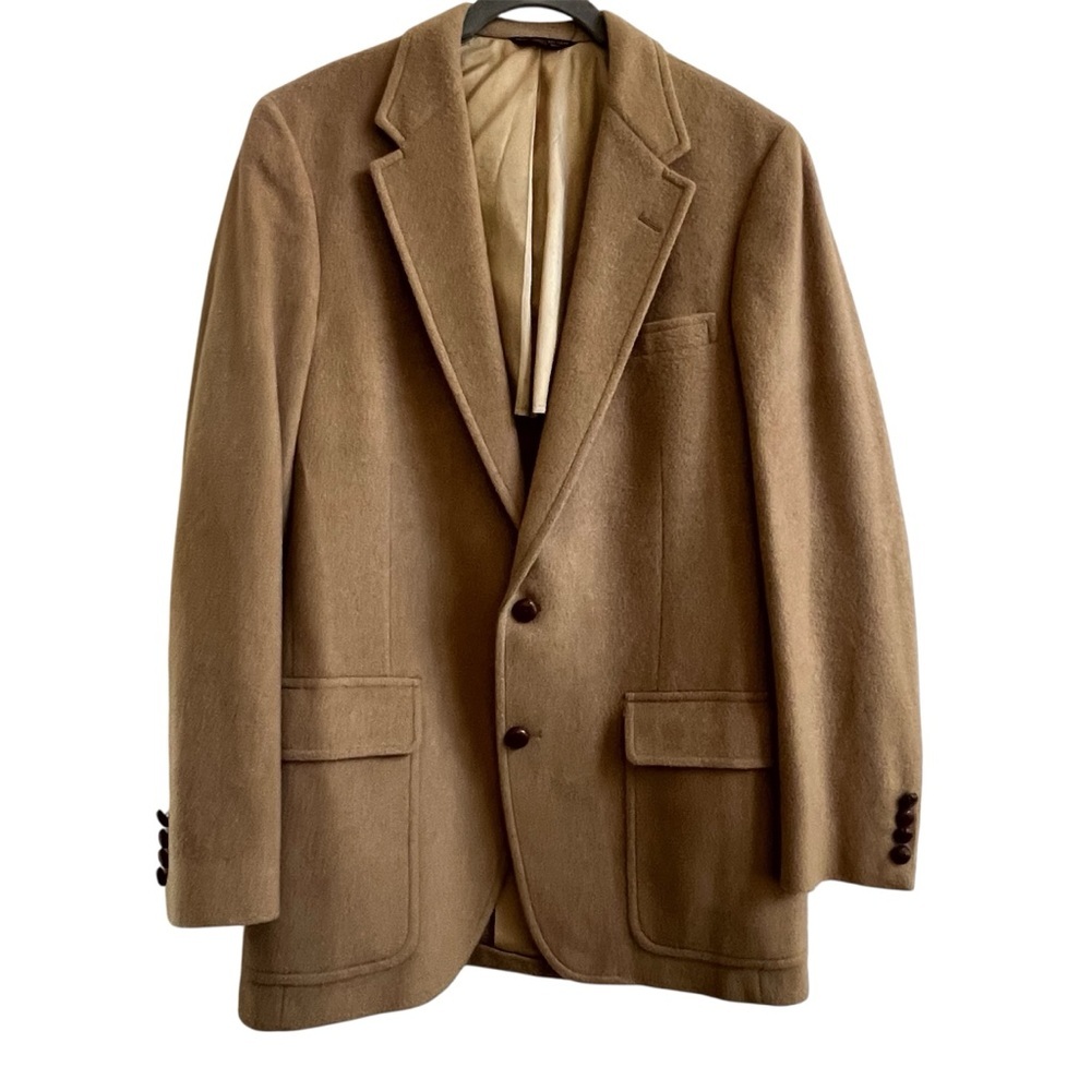 VINTAGE Orbach’s 100% Camel
Hair Union Made Blazer Sport Coat Tan/Camel SZ 42